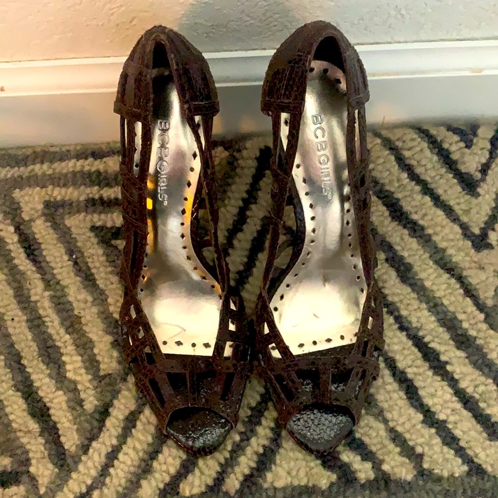 Brand new never worn BCBG Hot Sandal